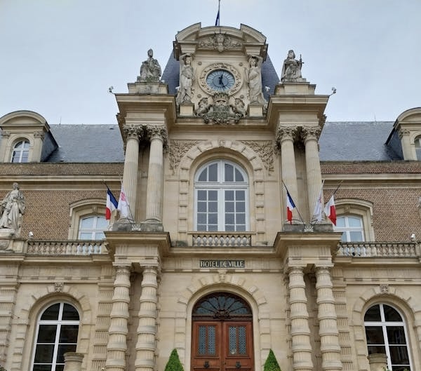 free-photo-of-france-paris-marches-drapeaux – copie